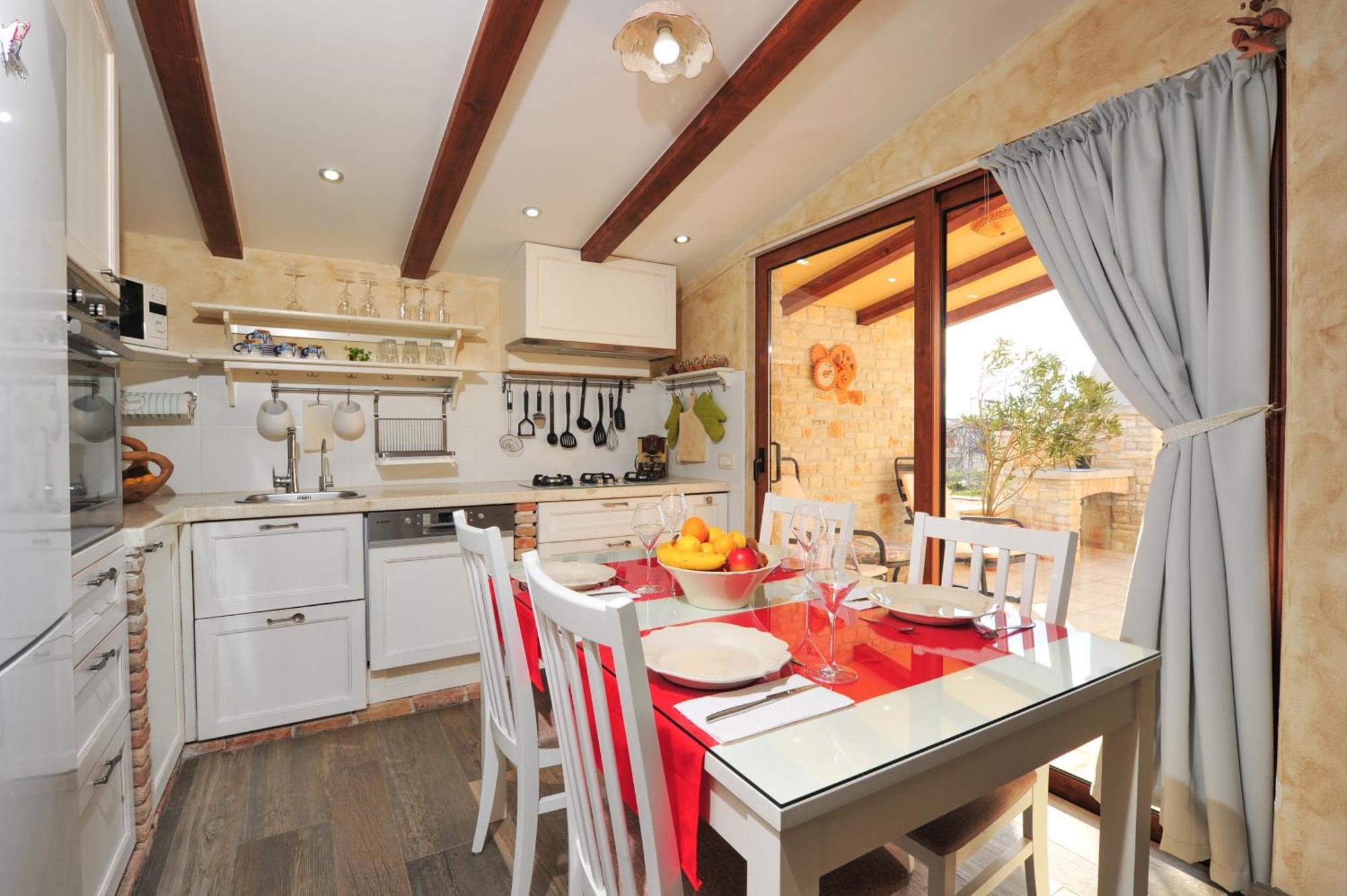 Luxury Apartment Alba With Pool Kanfanar Exterior photo